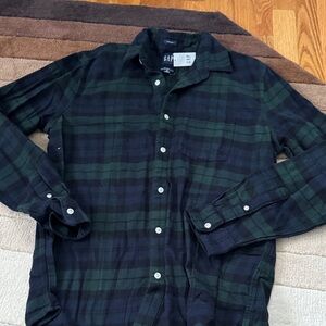 GAP Men's Dark Green and Black Checkered Shirt